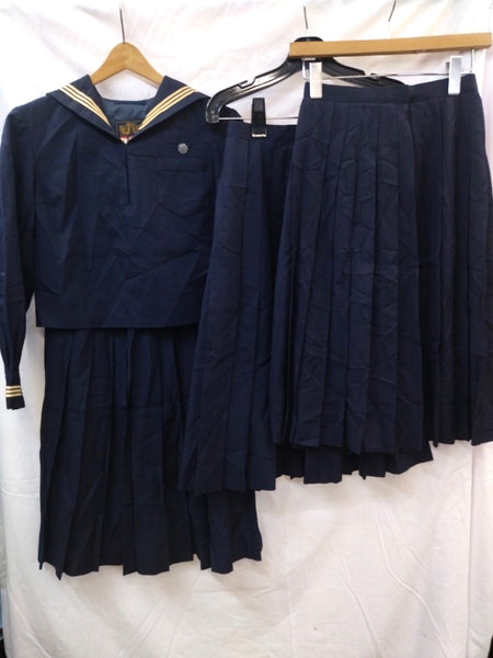 【U013】東京都 実践女子学園高校 セーラー　制服上下4点セット　校章バッヂ付属　伊勢丹製
